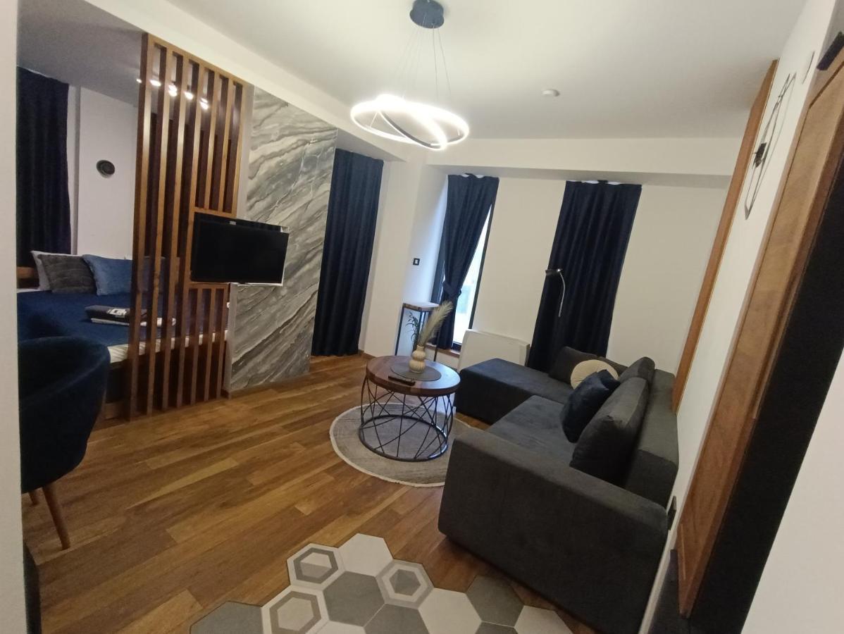 Square Luxury Apartments Берово Екстер'єр фото